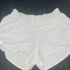 lululemon hotty hots 2.5 white